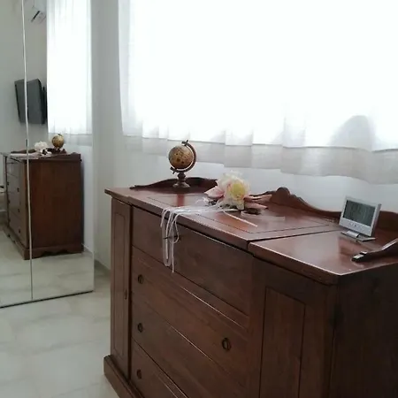 Alma House Rudiae Apartamento Lecce