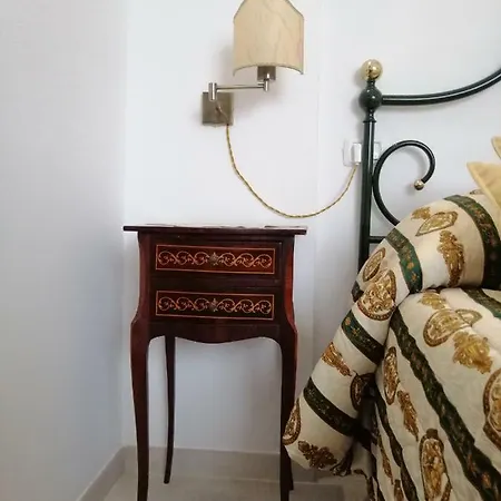 Alma House Rudiae